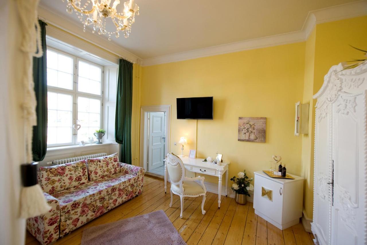 Schlosshotelgedern エクステリア 写真
